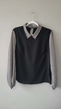 Classic Houndstooth Contrast Sleeve and Collar Blouse, Size L